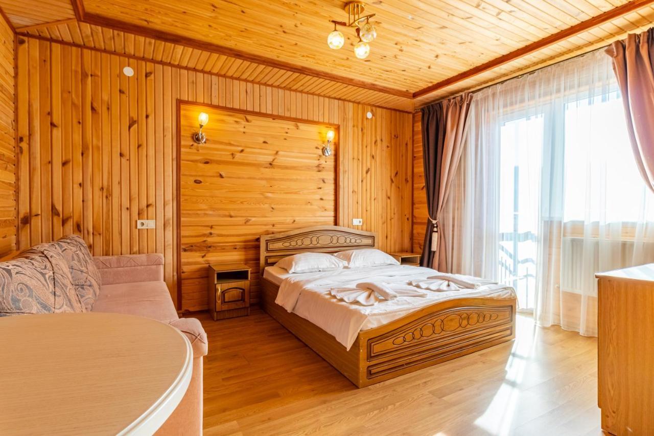 Zeleniy Bir Hotel Bukovel Exterior foto